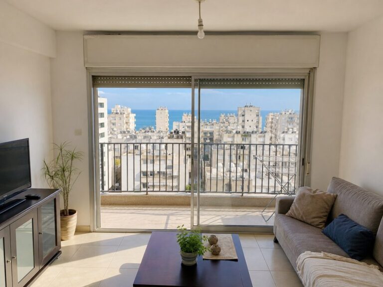 3.5 חדרים עם נוף לים ברחוב בלפור, בת ים — ליד הרכבת הקלה